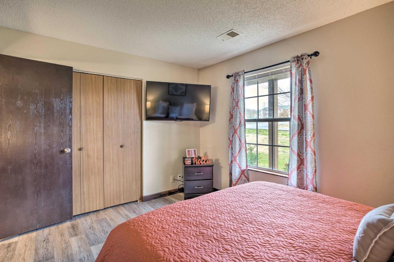 Branson Family Resort Condo With Indoor Pool And Patio מראה חיצוני תמונה